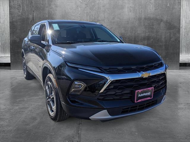 new 2025 Chevrolet Blazer car, priced at $31,950