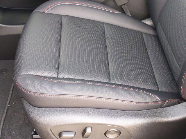 new 2025 Chevrolet Traverse car, priced at $50,161