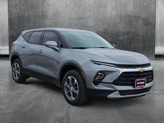 new 2025 Chevrolet Blazer car, priced at $32,234