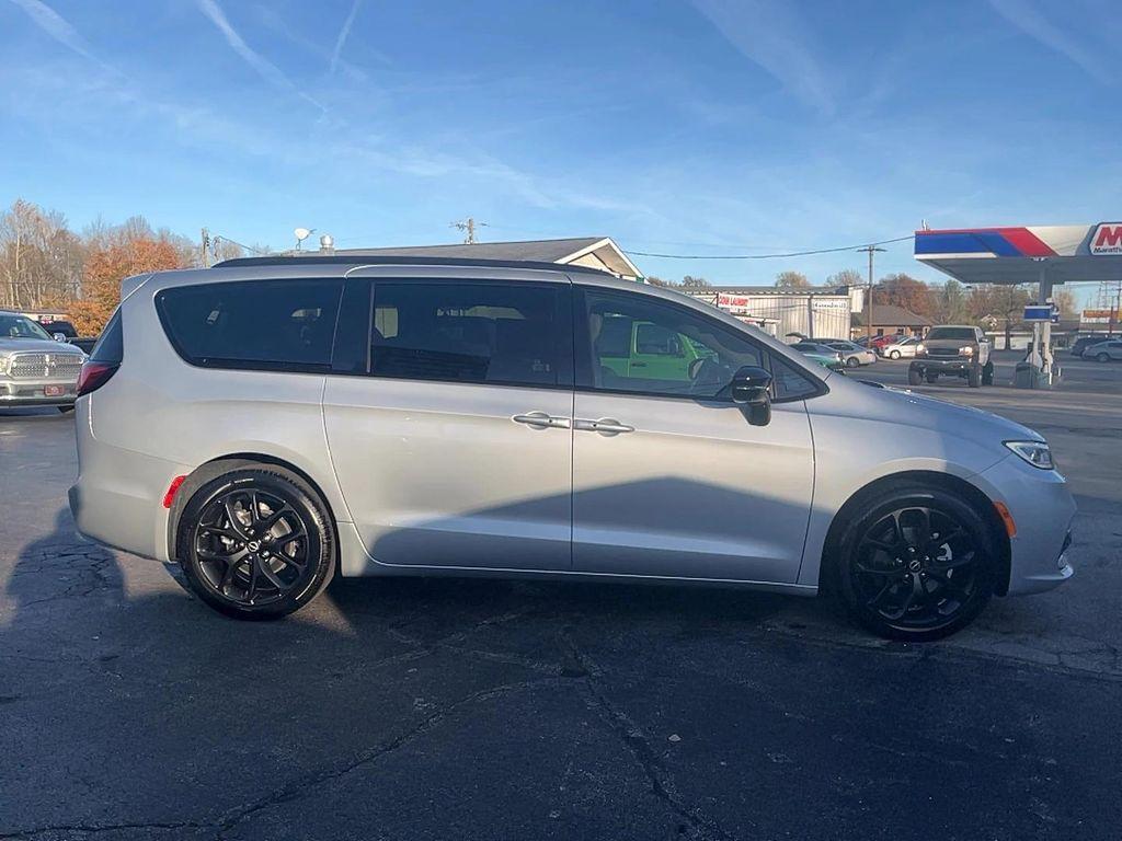 new 2026 Chrysler Pacifica car, priced at $54,745