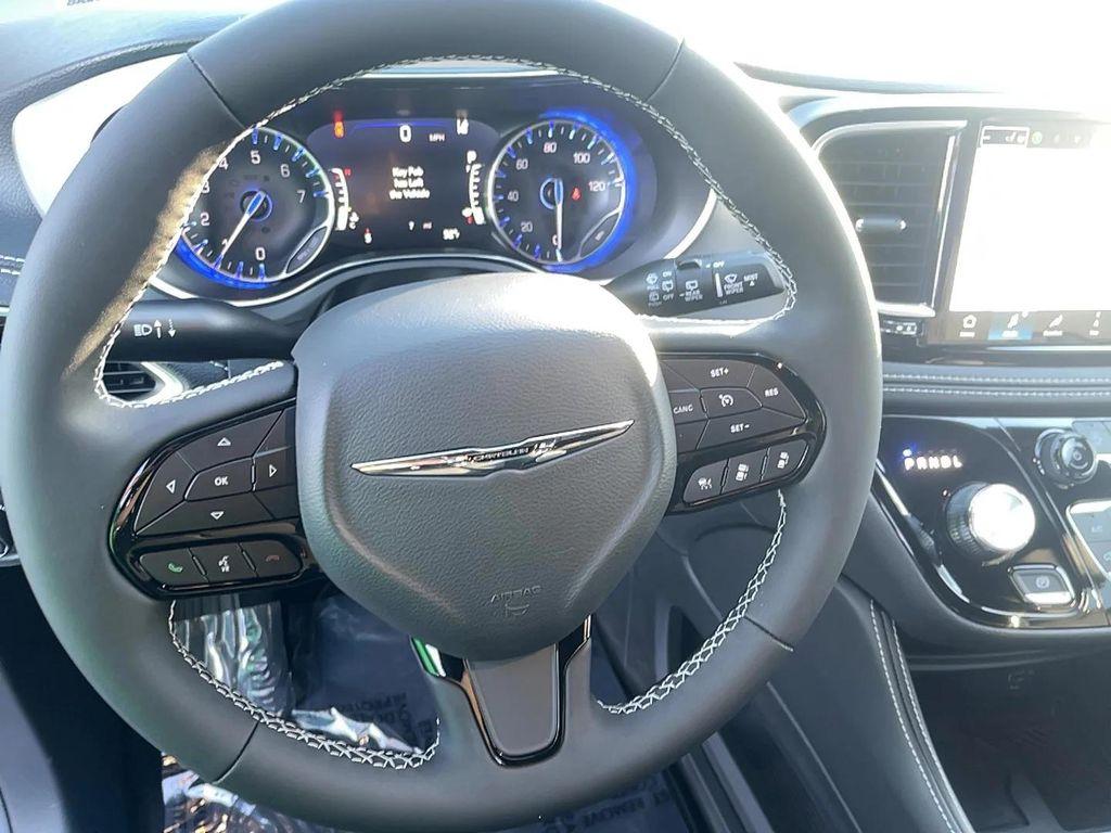 new 2026 Chrysler Pacifica car, priced at $54,745
