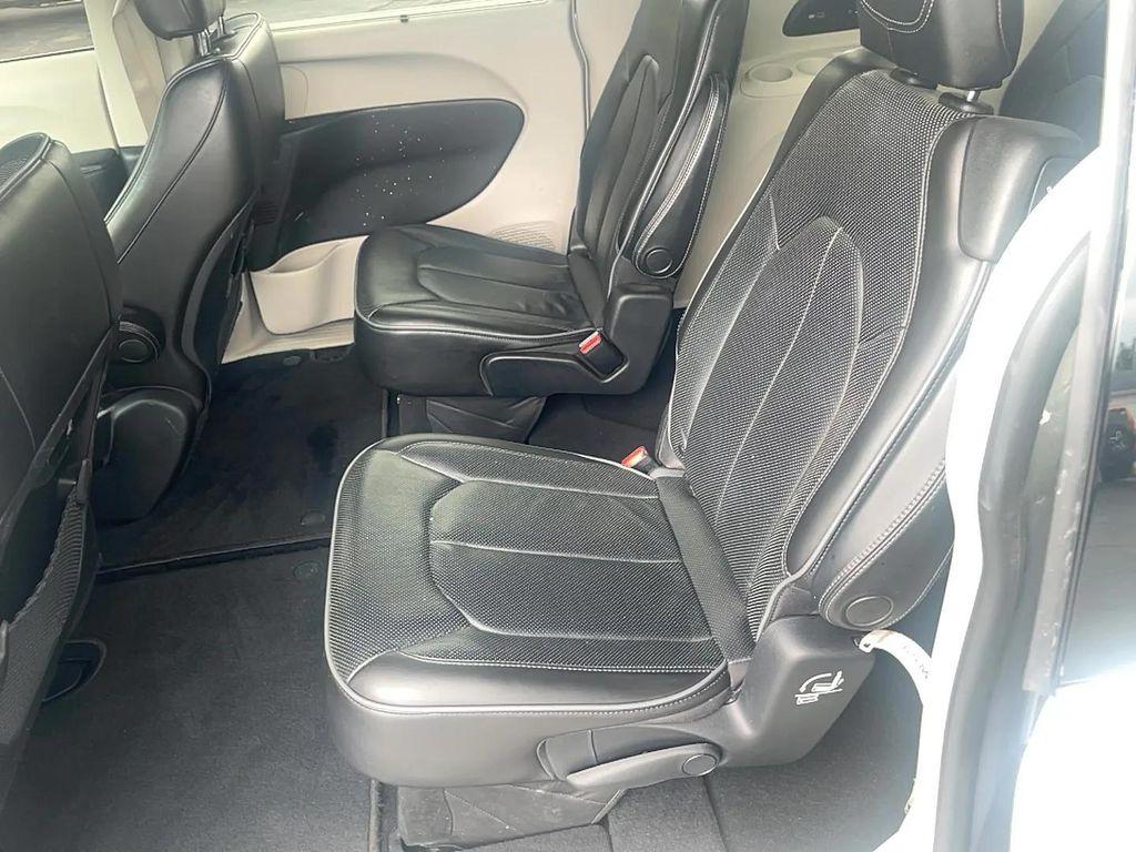 used 2020 Chrysler Pacifica car, priced at $20,993