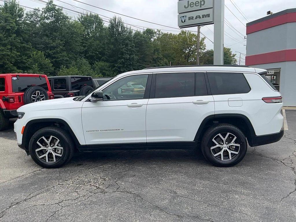 used 2024 Jeep Grand Cherokee L car