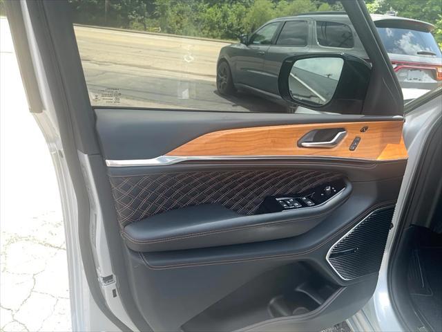 used 2022 Jeep Grand Cherokee car, priced at $39,993