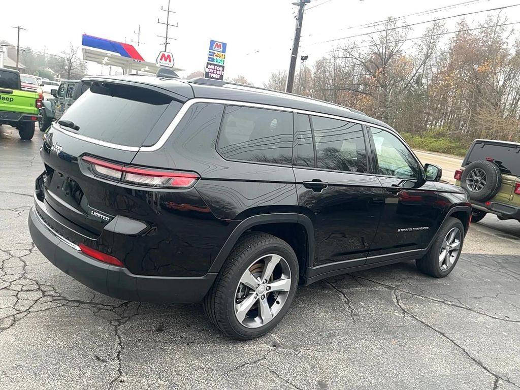 used 2022 Jeep Grand Cherokee L car