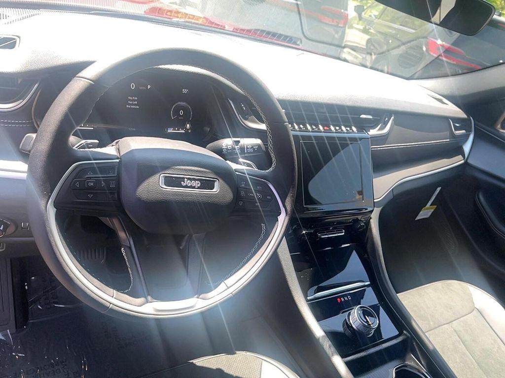 new 2025 Jeep Grand Cherokee L car, priced at $50,375