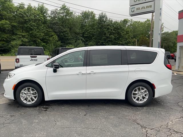 new 2024 Chrysler Pacifica car, priced at $43,255