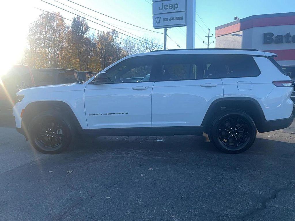used 2024 Jeep Grand Cherokee L car, priced at $34,493