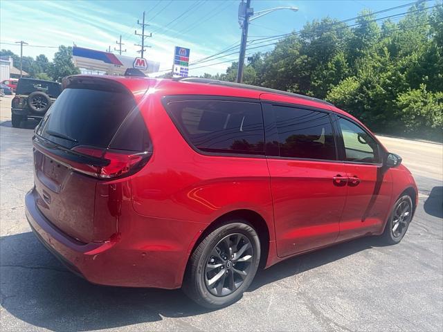 new 2025 Chrysler Pacifica car, priced at $48,145