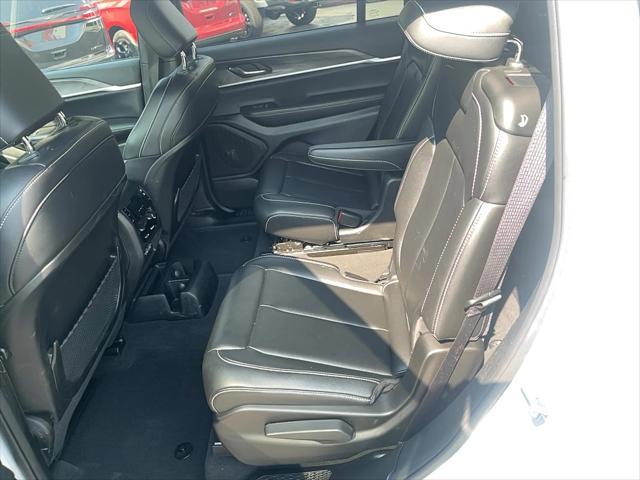 used 2024 Jeep Grand Cherokee L car