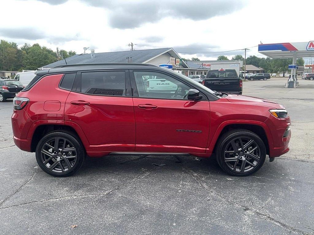 used 2025 Jeep Compass car