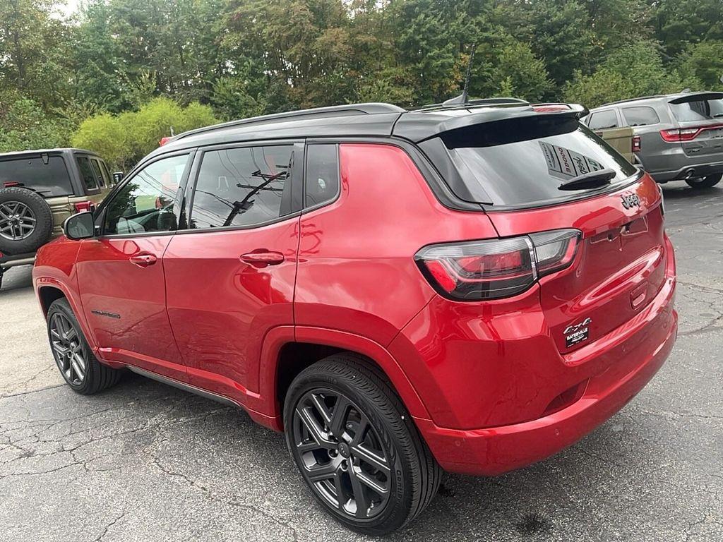 used 2025 Jeep Compass car
