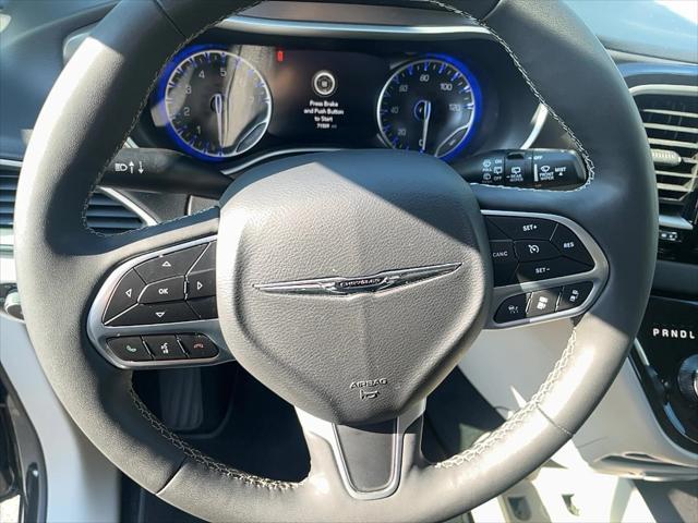 used 2024 Chrysler Pacifica car, priced at $28,993