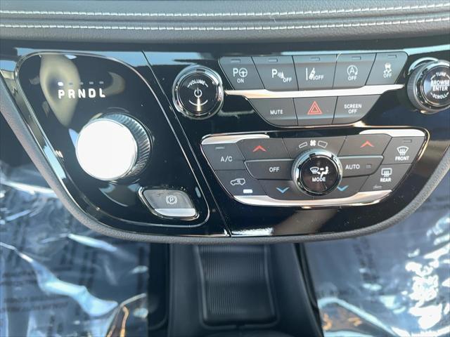 new 2025 Chrysler Pacifica car, priced at $45,920