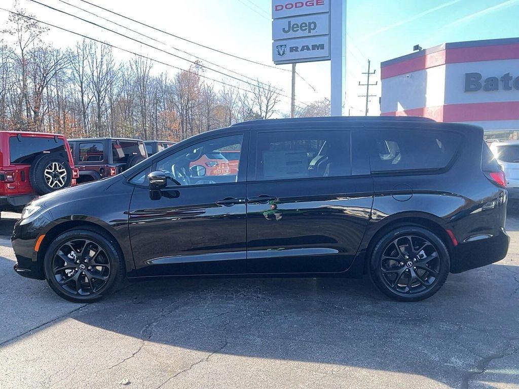 new 2026 Chrysler Pacifica car, priced at $54,250