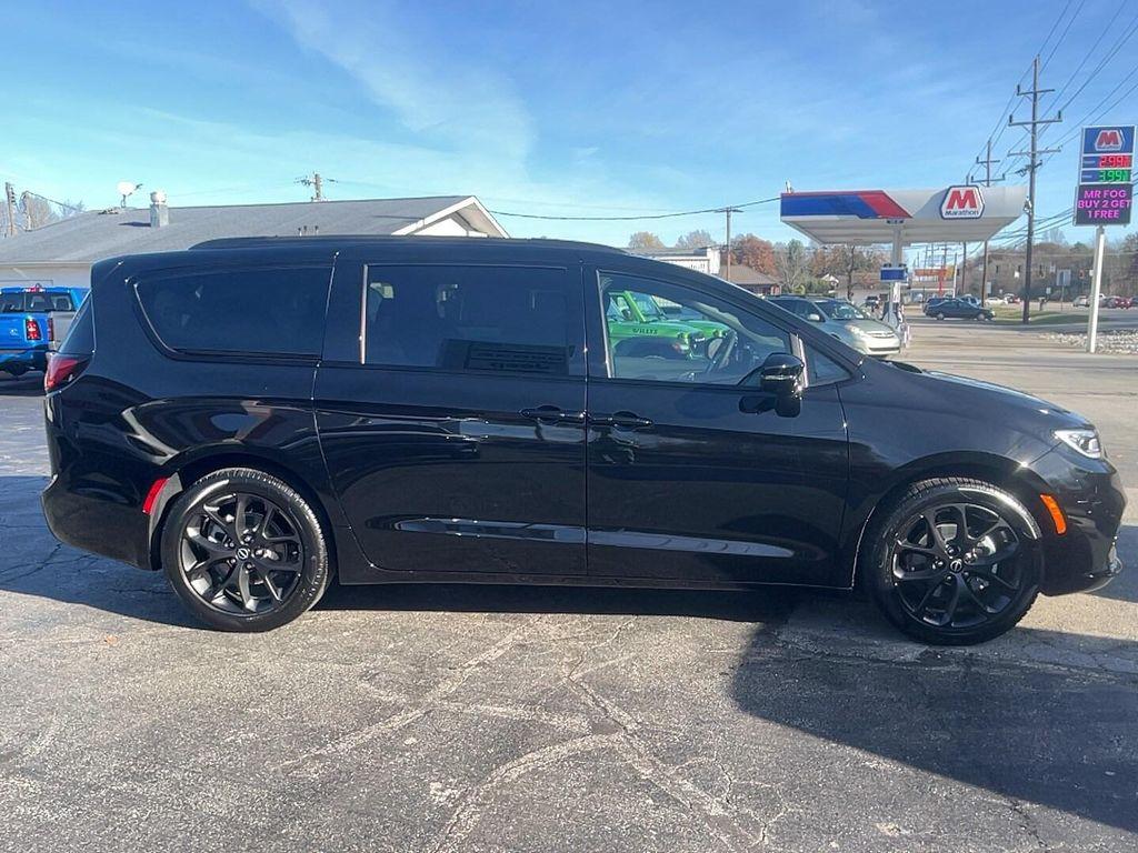new 2026 Chrysler Pacifica car, priced at $54,250