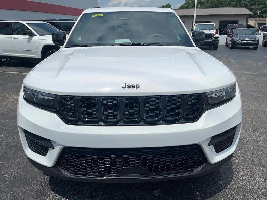 used 2024 Jeep Grand Cherokee car, priced at $36,993