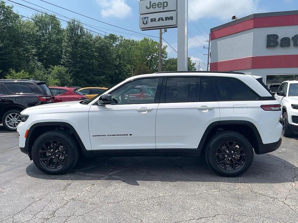 used 2024 Jeep Grand Cherokee car, priced at $36,993