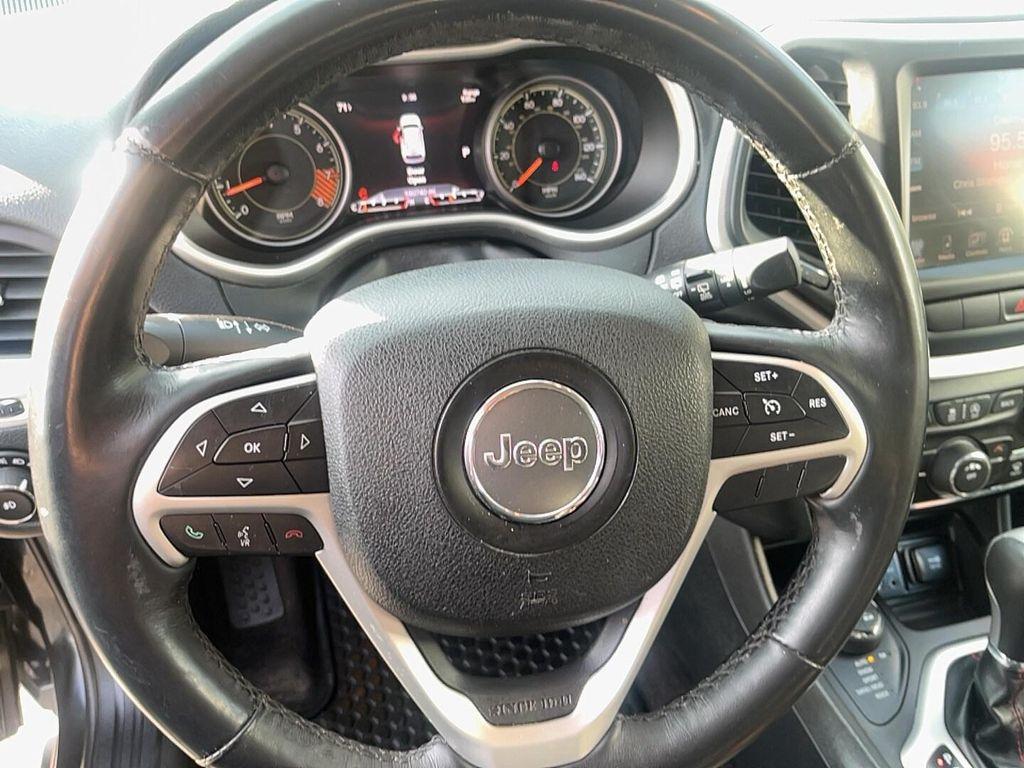 used 2015 Jeep Cherokee car, priced at $8,993