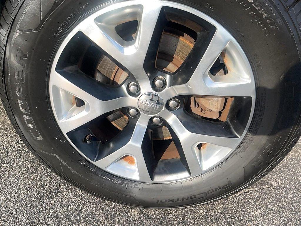 used 2015 Jeep Cherokee car, priced at $8,993