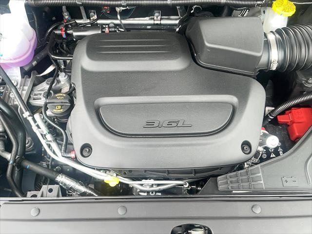 new 2025 Chrysler Pacifica car, priced at $47,935