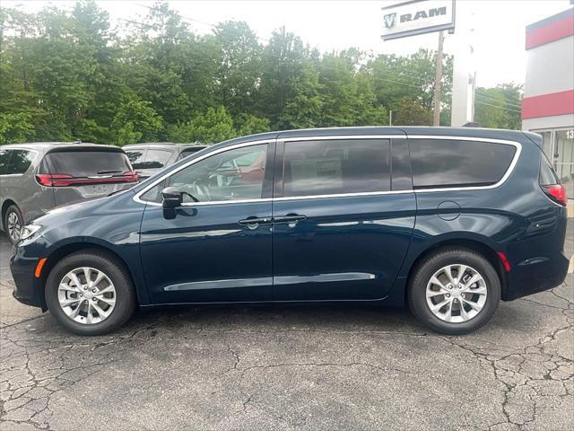 new 2025 Chrysler Pacifica car, priced at $47,935