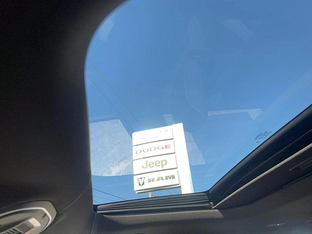 new 2025 Jeep Grand Cherokee L car, priced at $44,550