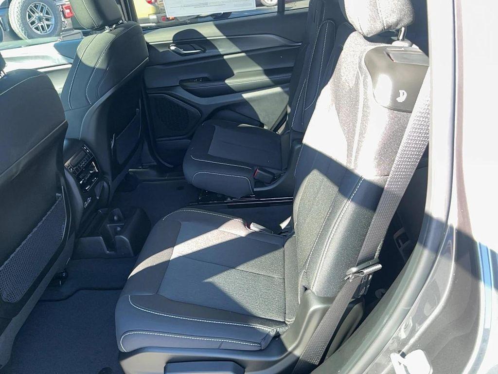 new 2025 Jeep Grand Cherokee L car, priced at $44,550