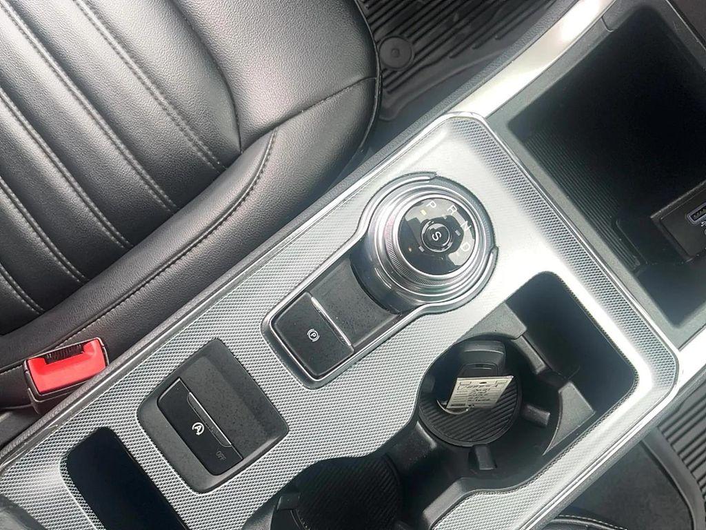 used 2021 Ford Edge car