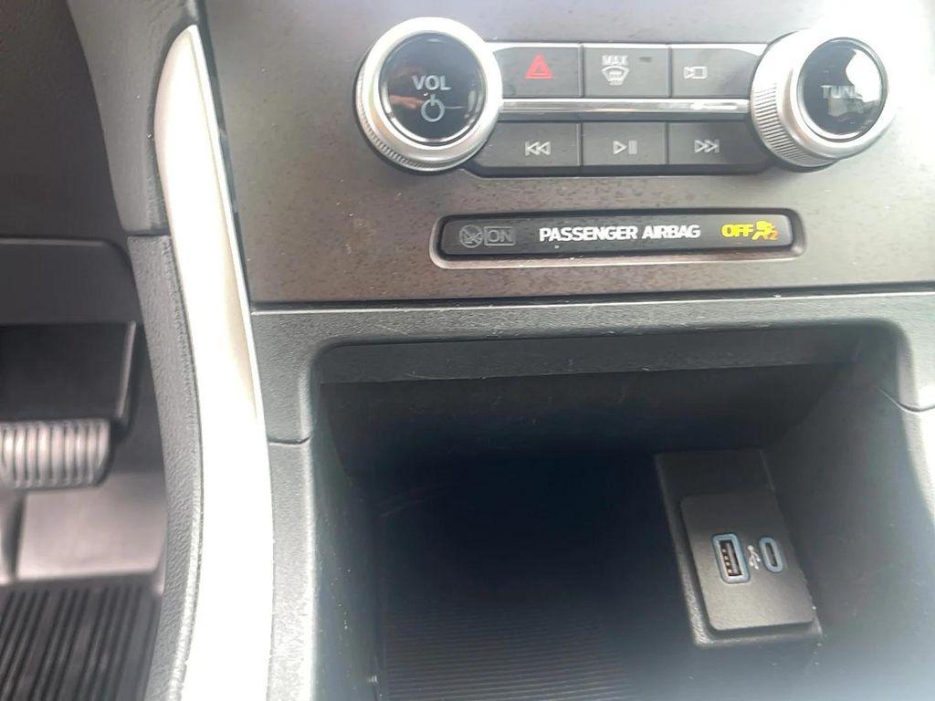 used 2021 Ford Edge car