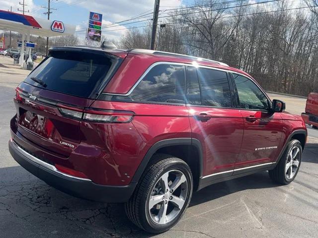 new 2024 Jeep Grand Cherokee car, priced at $52,920