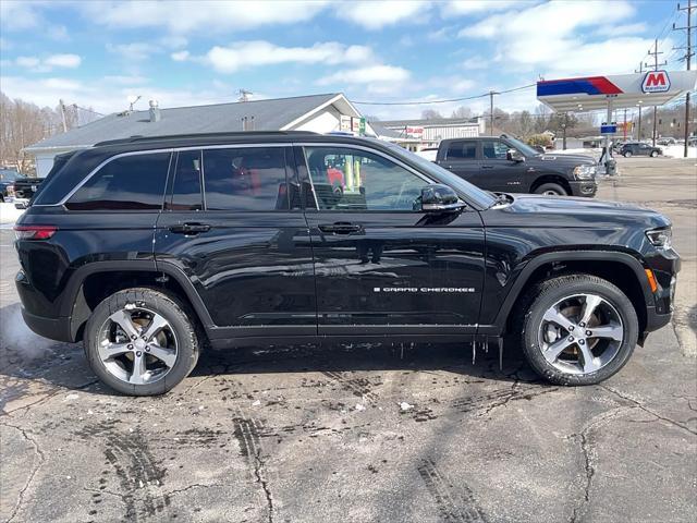 new 2025 Jeep Grand Cherokee car, priced at $55,360