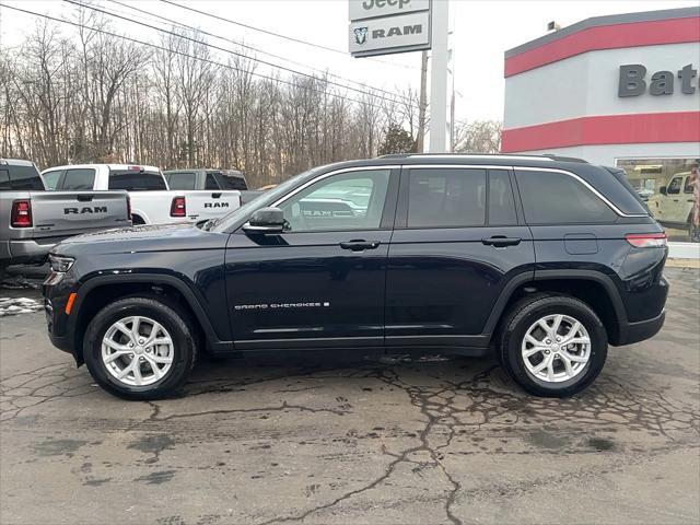 used 2024 Jeep Grand Cherokee car, priced at $37,943