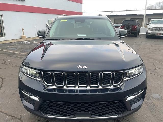 used 2024 Jeep Grand Cherokee car, priced at $37,943