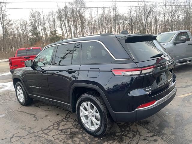 used 2024 Jeep Grand Cherokee car, priced at $37,943