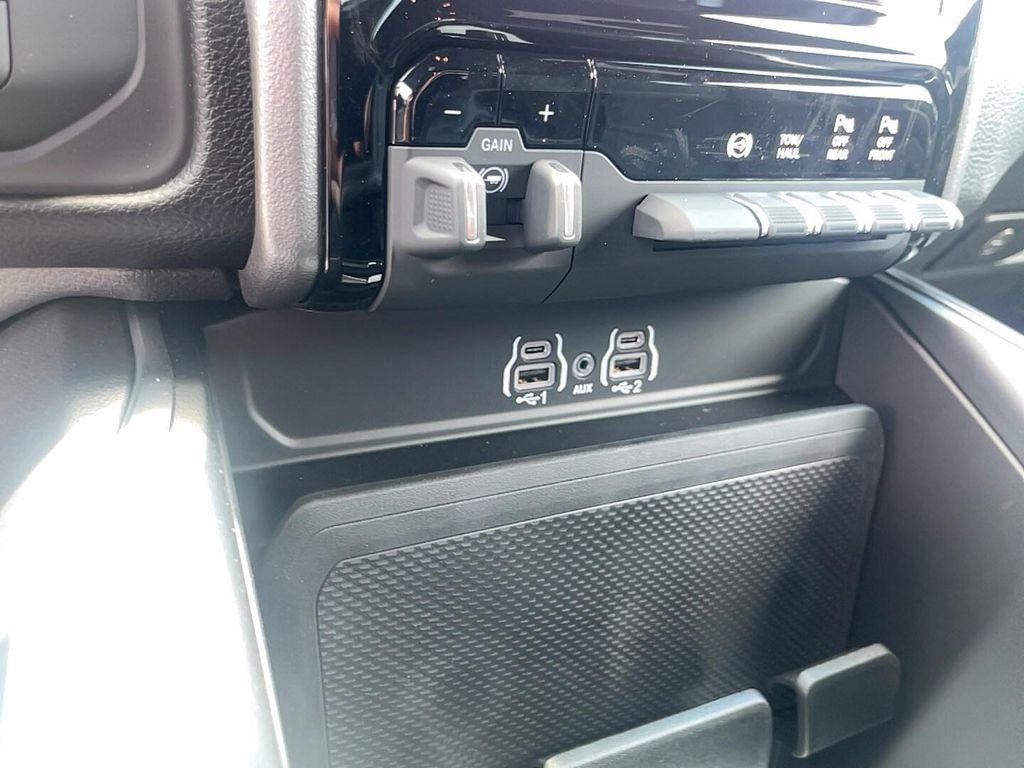 new 2025 Ram 2500 car, priced at $76,585