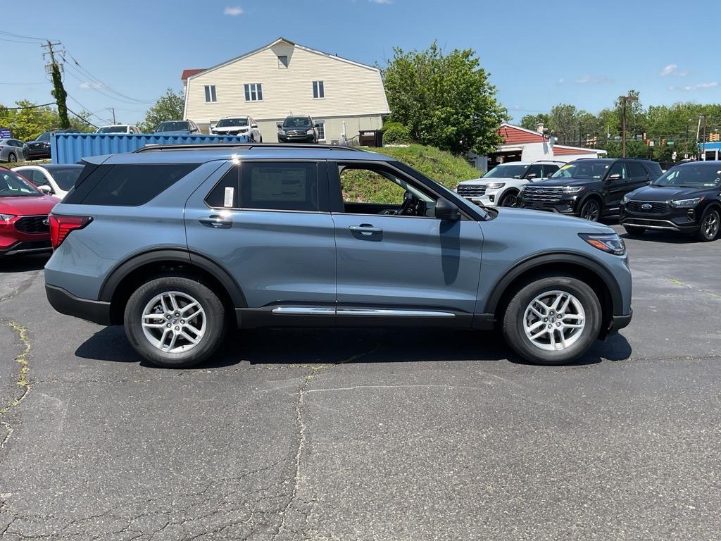 new 2025 Ford Explorer car, priced at $41,275