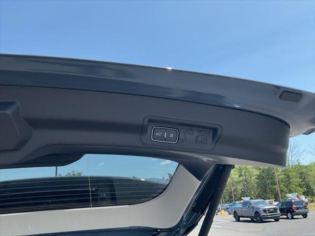 new 2025 Ford Explorer car, priced at $42,775