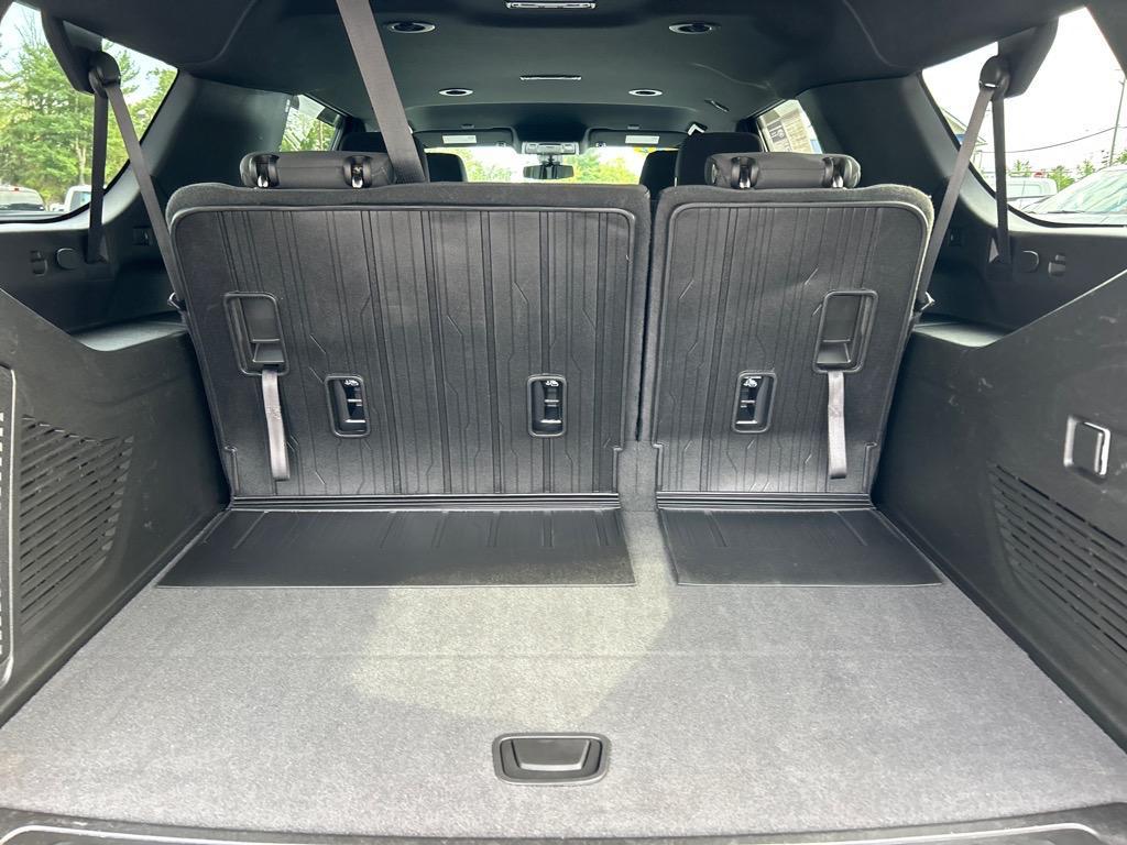used 2022 GMC Yukon XL car, priced at $44,995