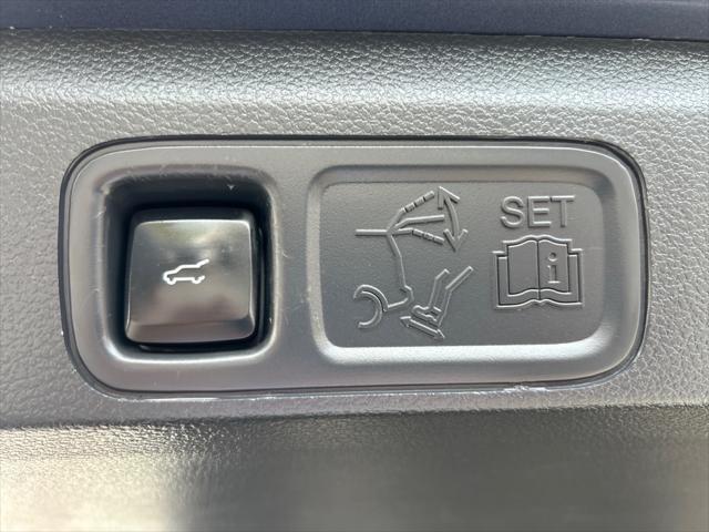 used 2022 Ford Expedition car, priced at $55,995