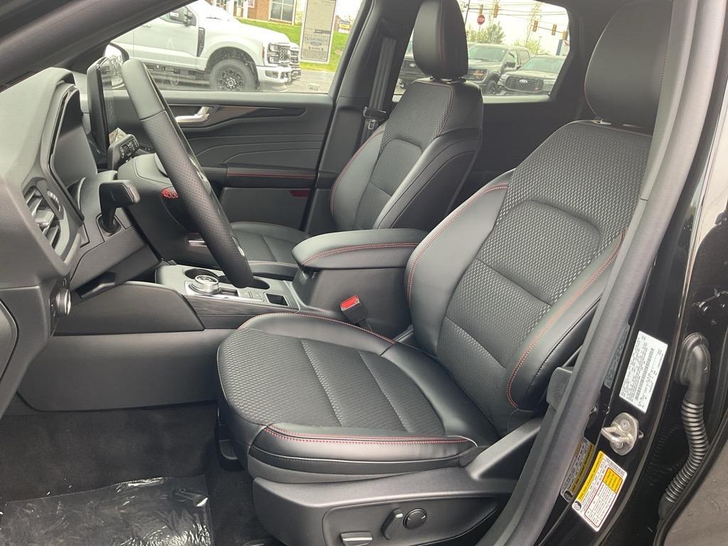 new 2025 Ford Escape car, priced at $28,572