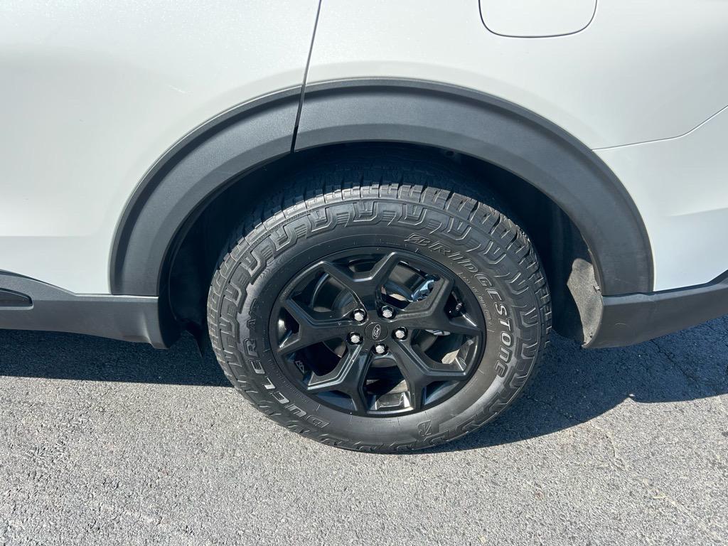 used 2022 Ford Explorer car, priced at $35,995