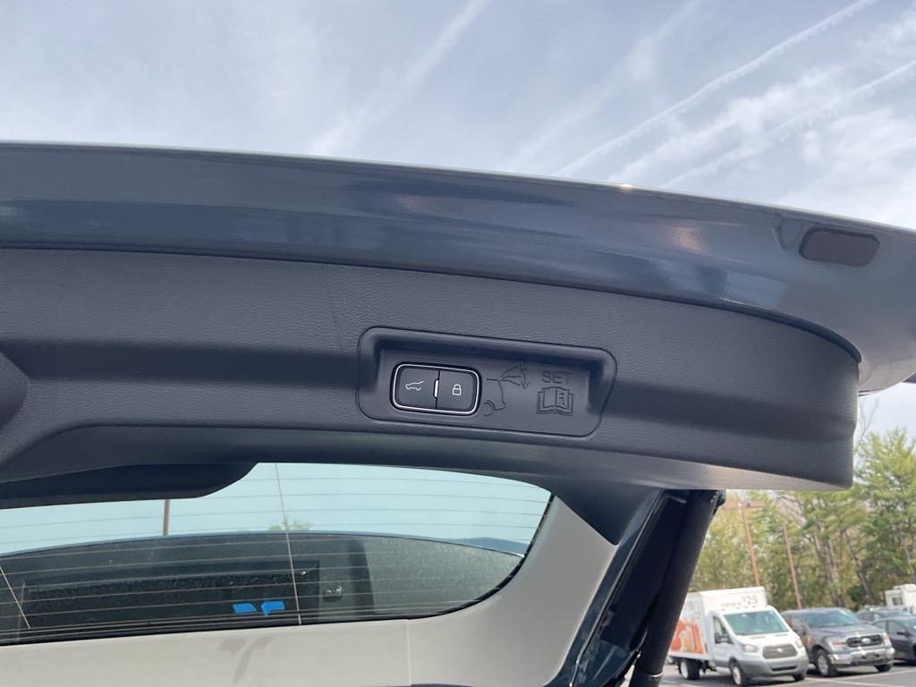 new 2025 Ford Explorer car, priced at $45,700