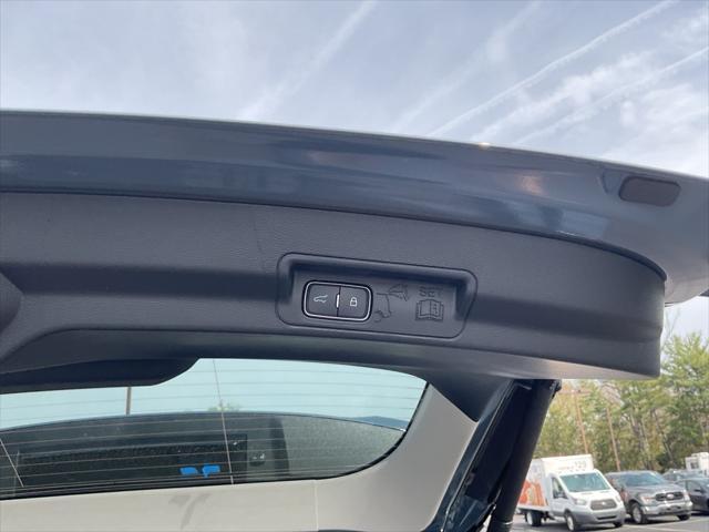 new 2025 Ford Explorer car, priced at $45,150