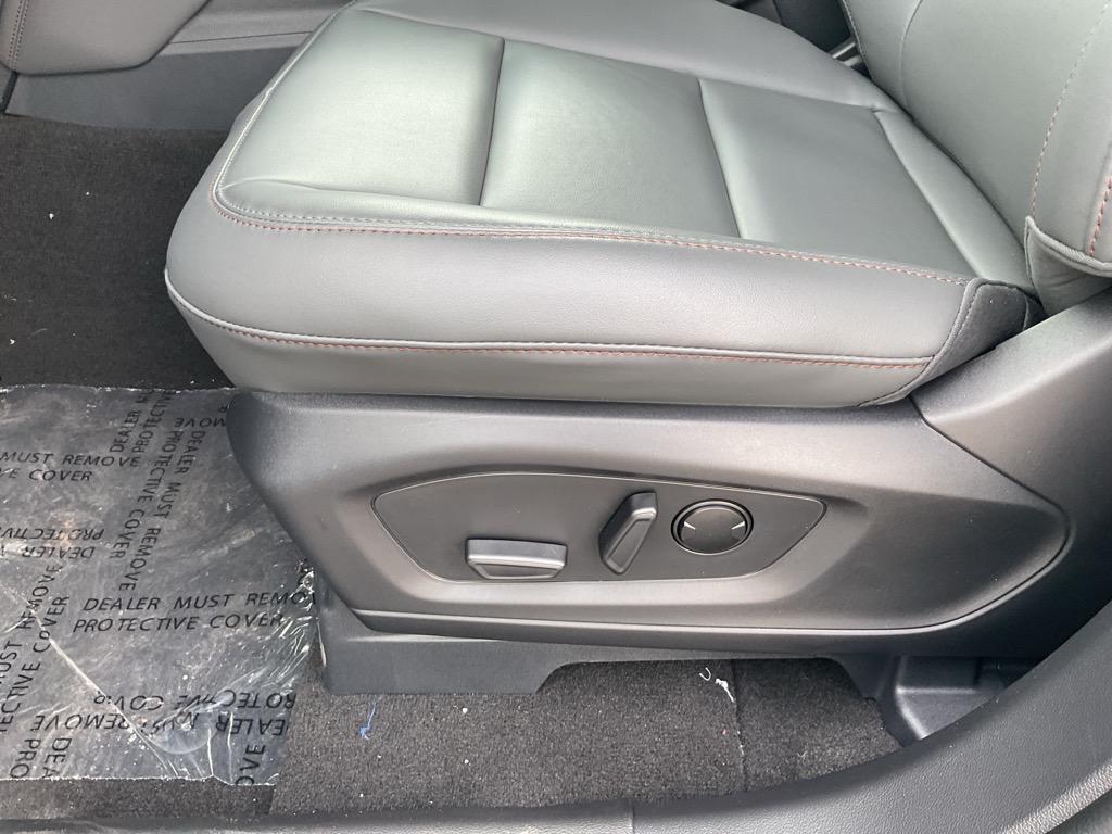 new 2025 Ford Explorer car, priced at $45,700