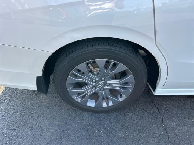 used 2025 Honda Odyssey car, priced at $42,995