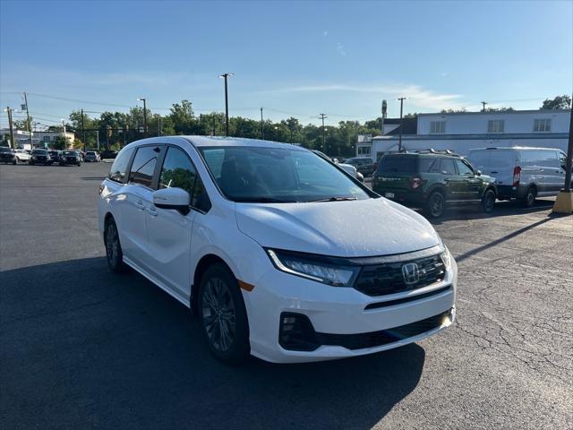 used 2025 Honda Odyssey car, priced at $42,995