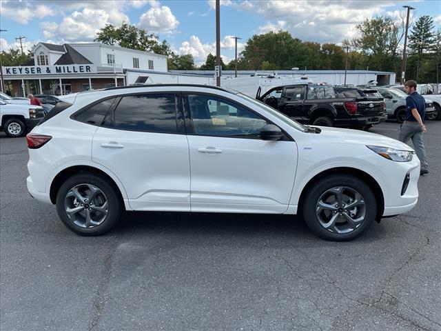 new 2024 Ford Escape car, priced at $33,082