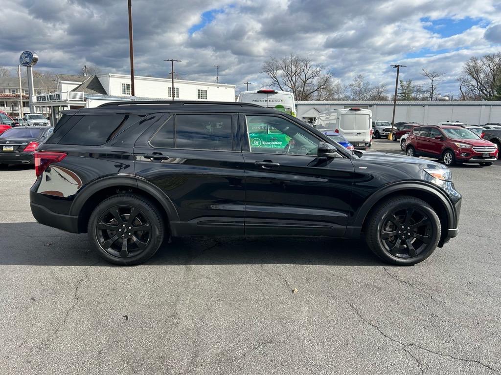 used 2022 Ford Explorer car, priced at $33,995