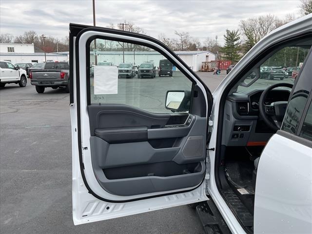 new 2025 Ford F-150 Lightning car, priced at $66,222